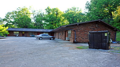 202-214 Mavis Ln in Maryville, TN - Foto de edificio - Building Photo