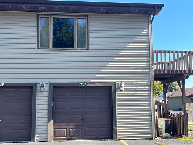 property at 1731 Cedarbrook Ct