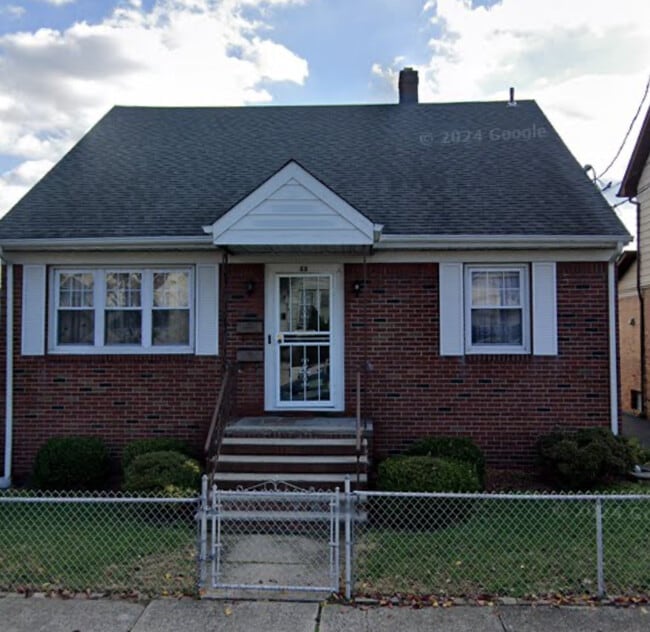 33 Washington Ave, Unit 2