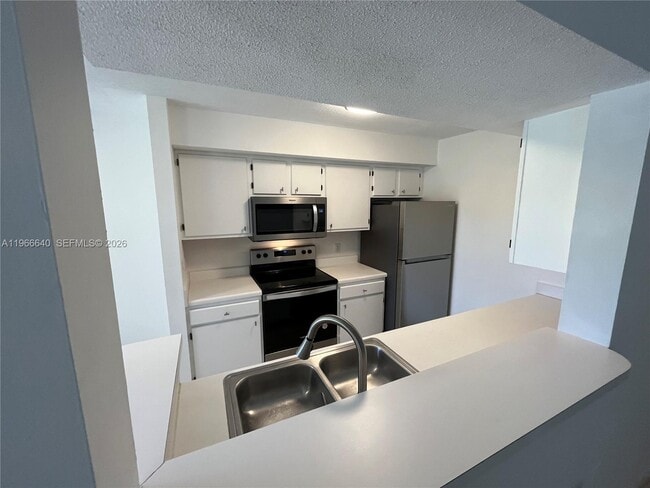 property at 815 Boynton Beach Blvd