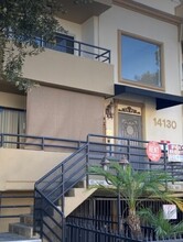 Terrace Apartments in Van Nuys, CA - Building Photo - Building Photo