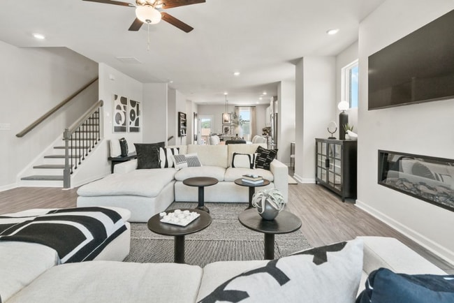 property at 3 Peeples Dr