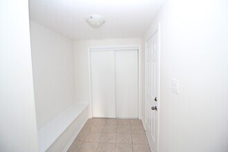 7804 Juneberry Dr in Niagara Falls, ON - Building Photo - Building Photo