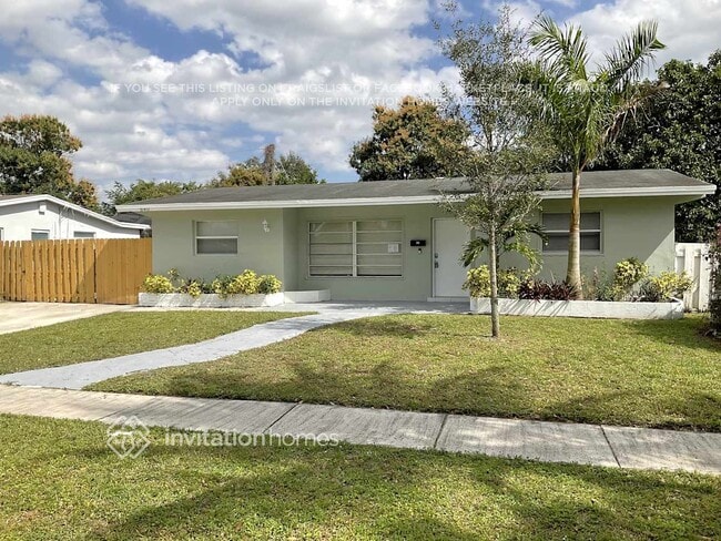 640 SW 51st Ave in Margate, FL - Building Photo - Building Photo