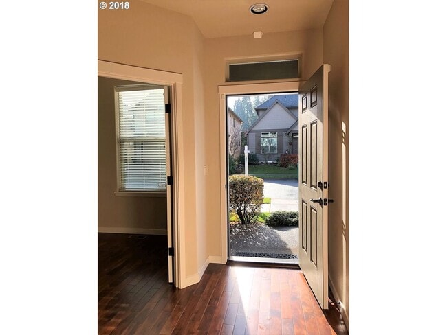 16123 SW Medallion Ln in Aloha, OR - Building Photo - Building Photo