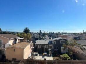 1341 58th Ave in Oakland, CA - Building Photo - Building Photo