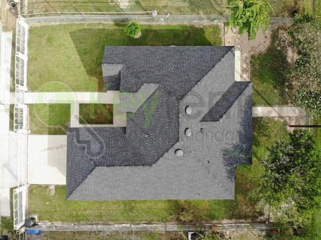 2207 Paseo Encantado in Mission, TX - Building Photo - Building Photo