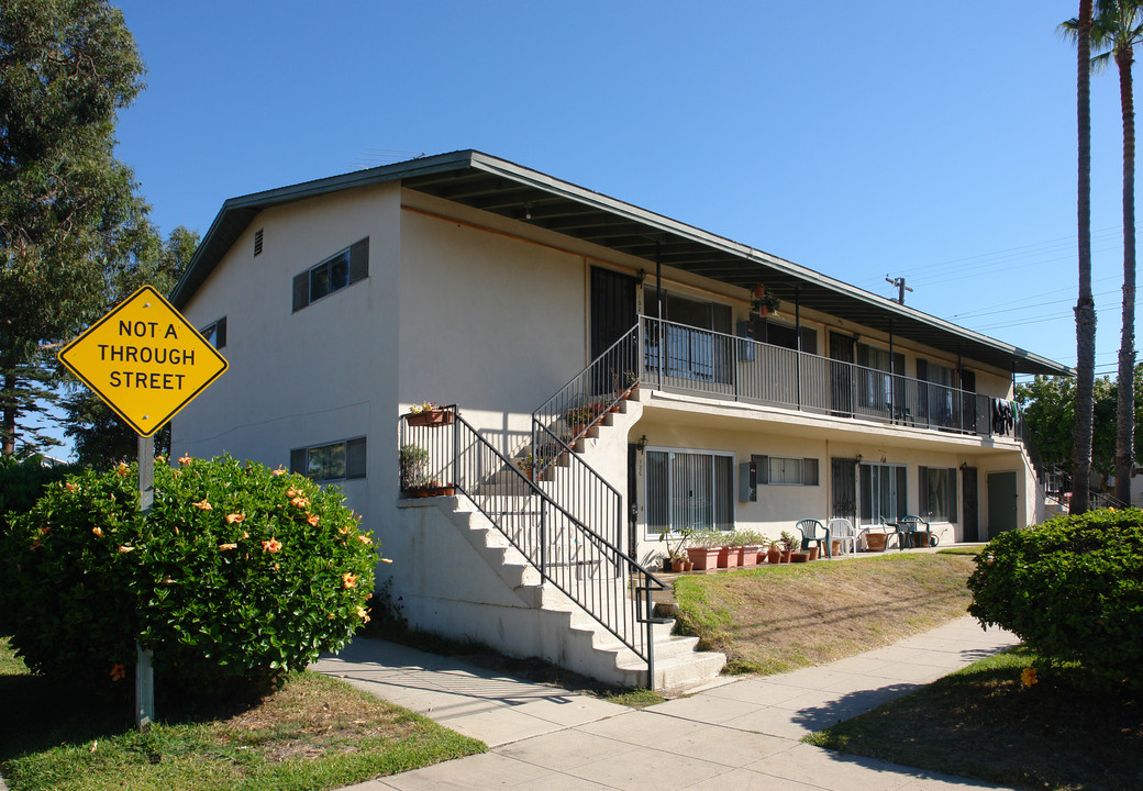 126 A St in Encinitas, CA - Foto de edificio