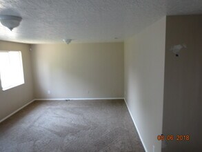 1932 N 810 W in Clinton, UT - Building Photo - Building Photo