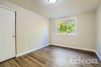 803 NW 20th Cir in Battle Ground, WA - Foto de edificio - Building Photo