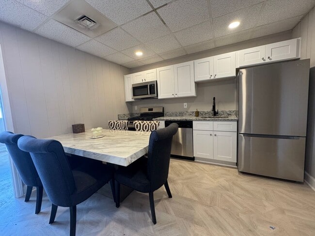 1383 Metropolitan Pkwy SW in Atlanta, GA - Building Photo - Building Photo