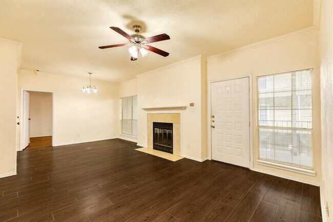 921 Marine St in Galveston, TX - Building Photo - Building Photo