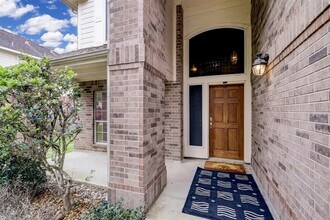 3719 Wild Oak Dr in Pearland, TX - Building Photo - Building Photo