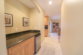 73 Pine Hill Trail W in Jupiter, FL - Foto de edificio - Building Photo