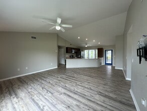 11098 Cheltenham Ave in Englewood, FL - Building Photo - Building Photo
