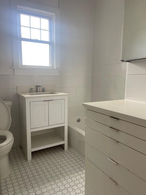 property at 3139 Country Club Rd