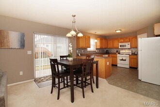 210 Stone Run Blvd in Wentzville, MO - Building Photo - Building Photo
