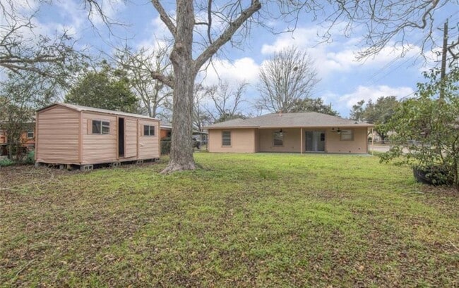 1507 Strickland St in Baytown, TX - Building Photo - Building Photo
