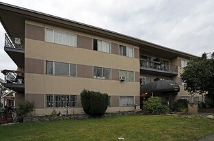 West Drive Estates Apartments