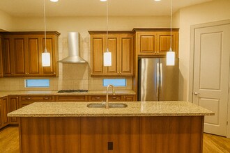 5311 Lillian St in Houston, TX - Foto de edificio - Building Photo