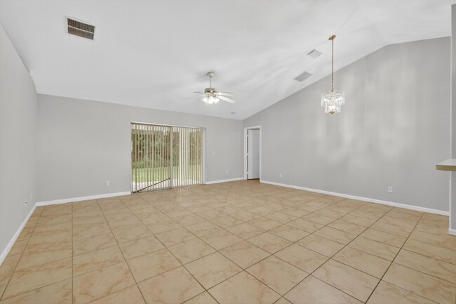 4919 NW Forlano St in Port St. Lucie, FL - Building Photo - Building Photo