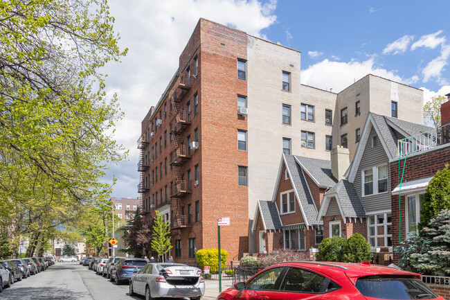 One Fifty in Brooklyn, NY - Foto de edificio - Building Photo