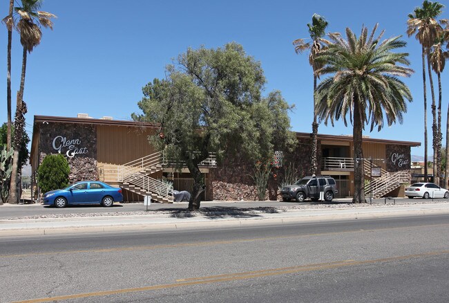 Glen East Apartments in Tucson, AZ - Foto de edificio - Building Photo