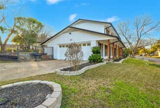 3409 Lakeside Dr in Austin, TX - Foto de edificio - Building Photo