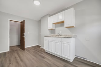 3690 E 139th St in Cleveland, OH - Building Photo - Building Photo
