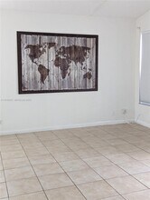 876 Sand Creek Cir in Weston, FL - Building Photo - Building Photo