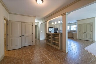 2050 Oak Grove Rd NE in Atlanta, GA - Building Photo - Building Photo