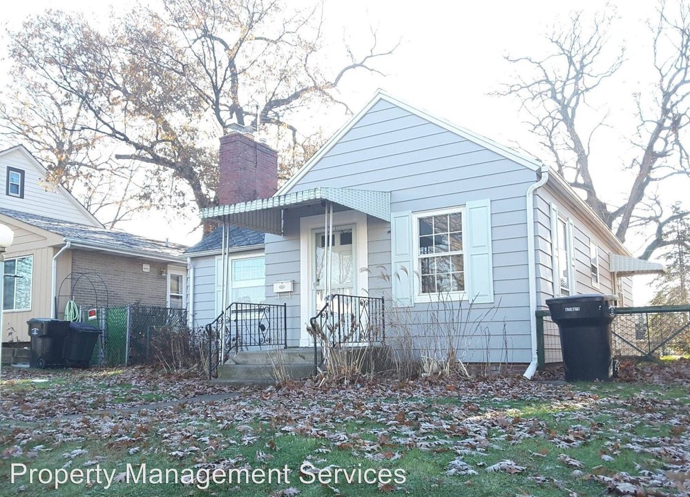 2910 Bonds Ave in South Bend, IN - Building Photo