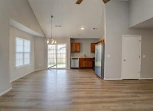 344 Grant Springs Dr in Decatur, AR - Building Photo - Building Photo