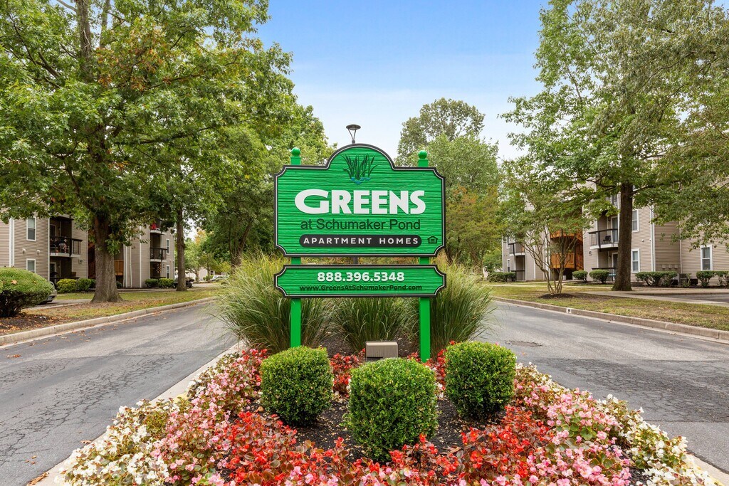 Greens at Schumaker Pond Apartments in Salisbury, MD