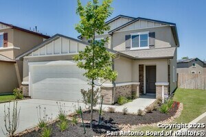 10439 Legacy Hl in San Antonio, TX - Building Photo