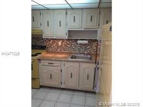 1428 Euclid Ave-Unit -205 in Miami Beach, FL - Building Photo - Building Photo