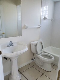 5485 Ashton Manor Dr in Sarasota, FL - Building Photo - Building Photo