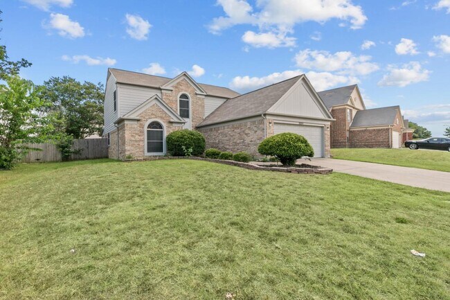Stylish Fort Worth Home Near Chisholm Trail! in Fort Worth, TX - Building Photo - Building Photo