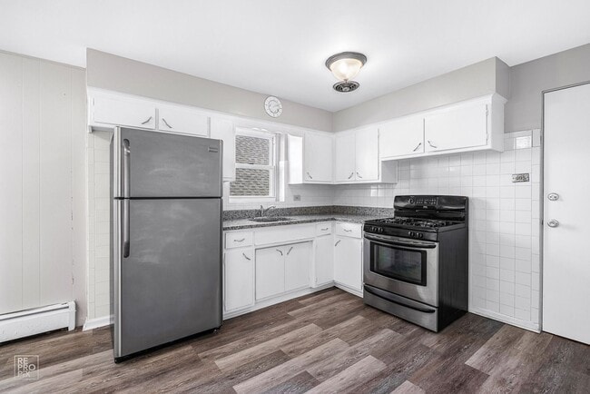 property at 1548 S 61st Ct
