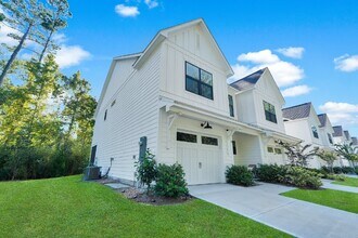 50 Pink Sand Ln in Hilton Head Island, SC - Building Photo - Building Photo