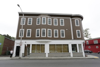 4-10 Green St in Lynn, MA - Foto de edificio - Building Photo