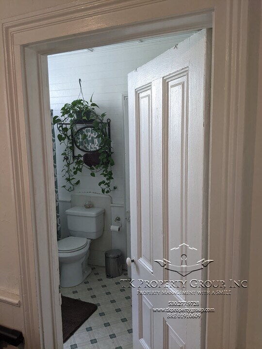 402 Richardson St in Grass Valley, CA - Building Photo