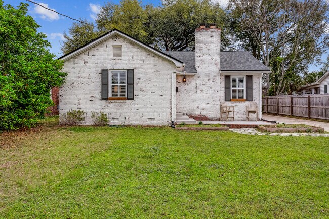 1812 E Avery St in Pensacola, FL - Building Photo - Building Photo