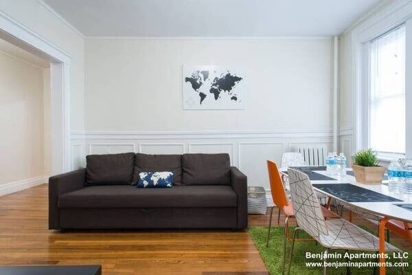 239 Kelton St, Unit 3 in Boston, MA - Building Photo - Building Photo