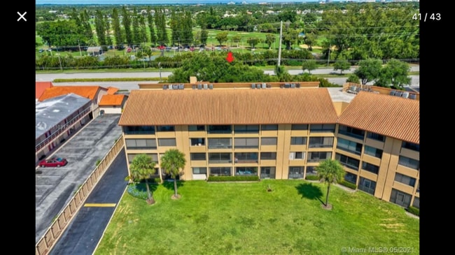 1030 US-1 in North Palm Beach, FL - Foto de edificio - Building Photo