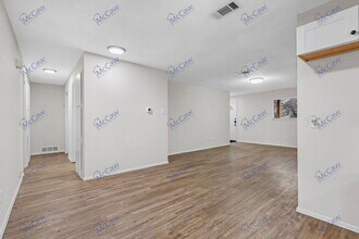 1503 Montclair St in Arlington, TX - Building Photo - Building Photo