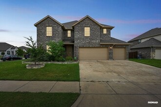 329 Bitterroot Ct in Forney, TX - Foto de edificio - Building Photo