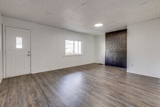 976 Manton Wy in Pittsburgh, PA - Building Photo - Building Photo