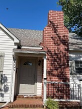 1221 N Luckett St in Sherman, TX - Building Photo - Building Photo