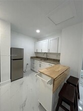 670X SW 28th Terrace in Miami, FL - Building Photo - Building Photo